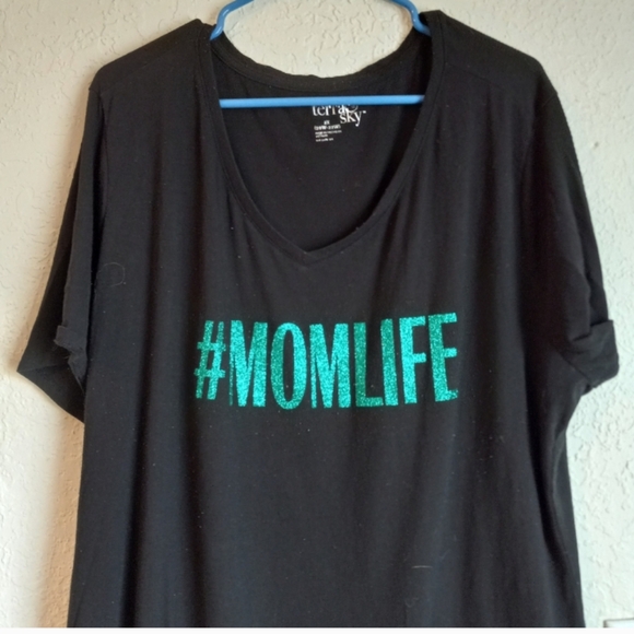 🐮 🐄 #momlife Short Sleeve T-Shirt - Picture 3 of 6